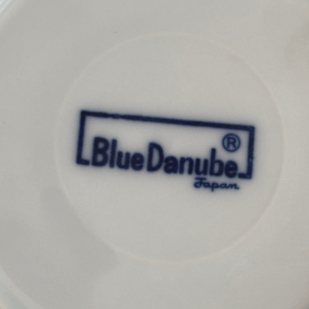 Blue Danube Japan Blue Onion Porcelain Saucers Scalloped Edge Set of 5 5.5" - Picture 5 of 6